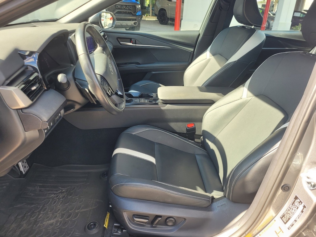 Used 2025 Toyota Camry SE Sedan