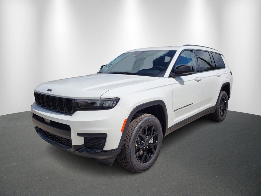 New 2025 Jeep Grand Cherokee L Laredo SUV