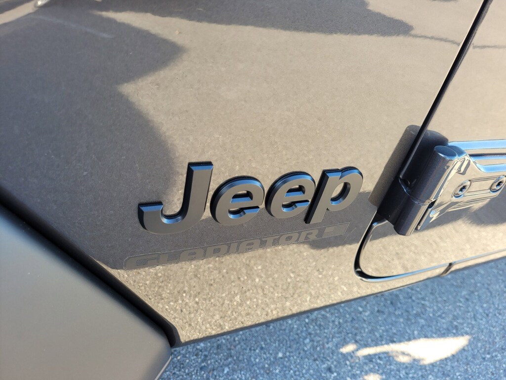 New 2026 Jeep Gladiator Sport Truck Crew Cab