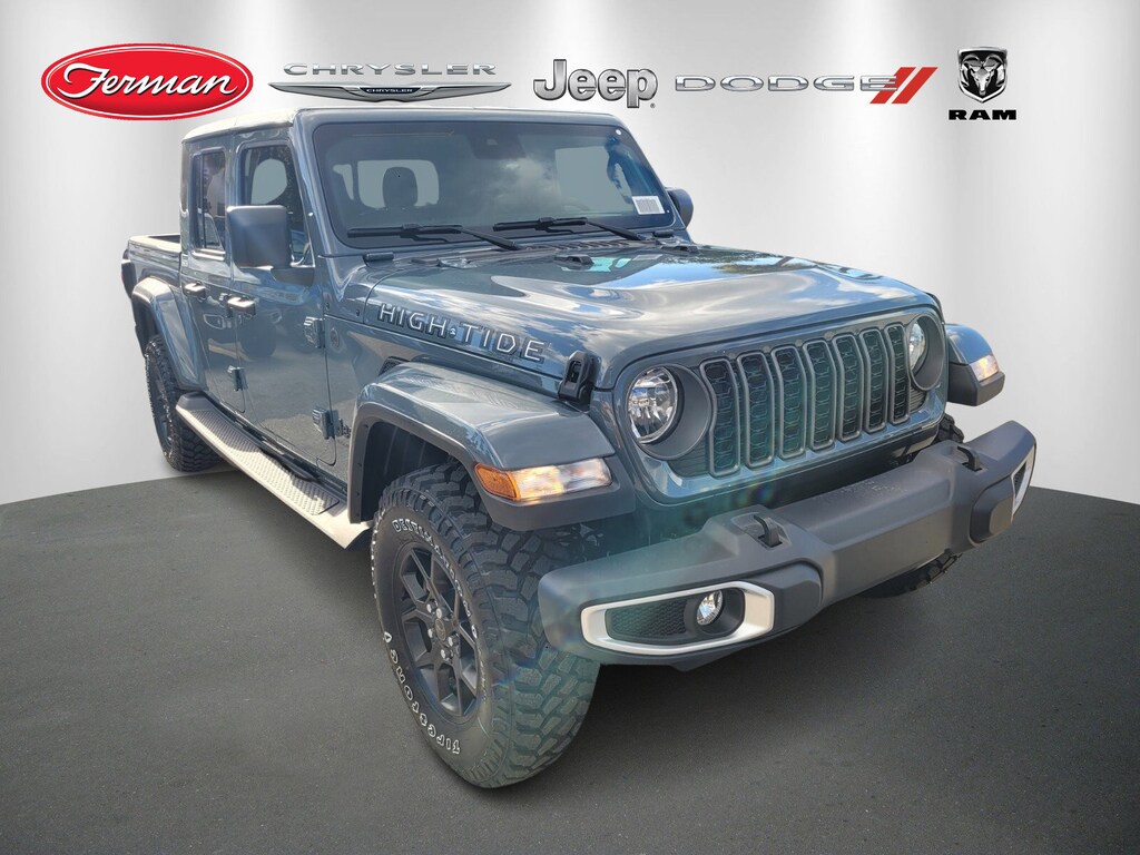 New 2025 Jeep Gladiator Sport Truck Crew Cab