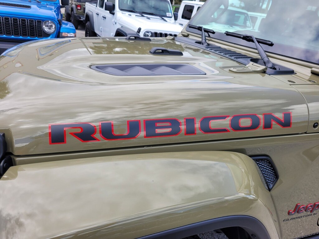 New 2025 Jeep Gladiator Rubicon Truck Crew Cab