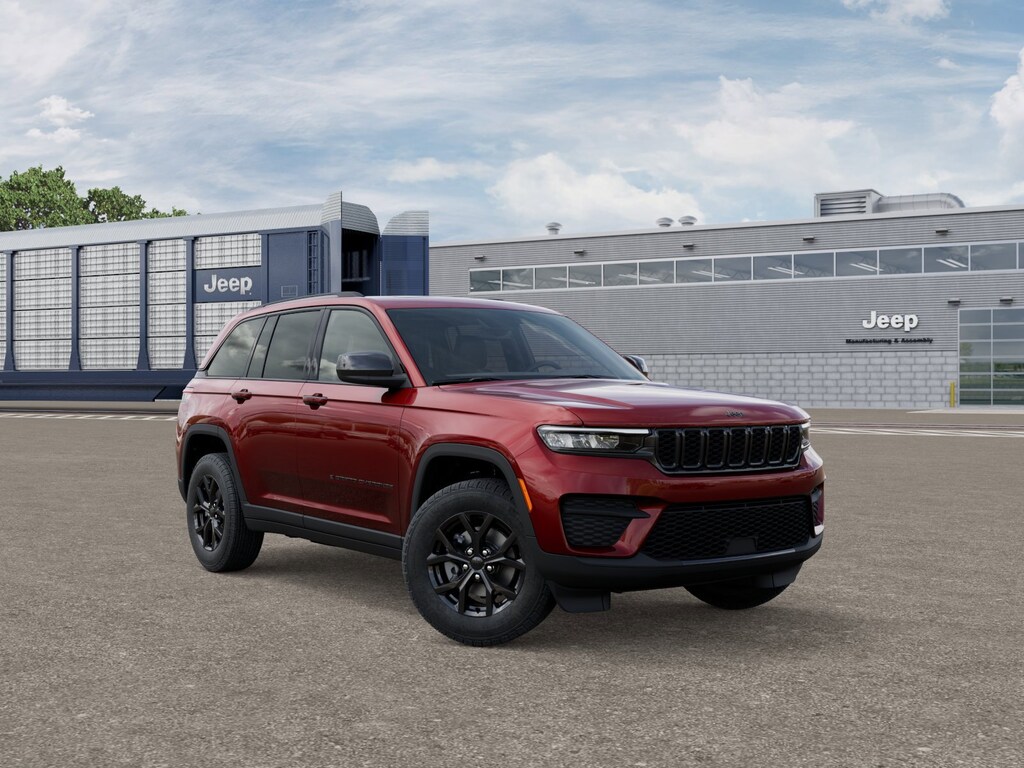 New 2025 Jeep Grand Cherokee Laredo SUV