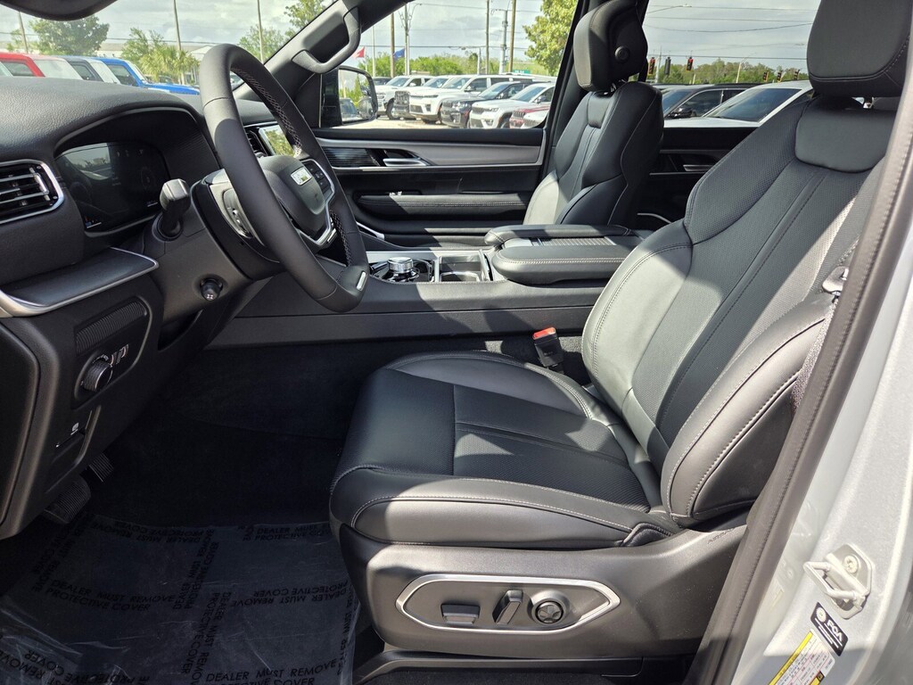 New 2026 Jeep Grand Wagoneer Base SUV