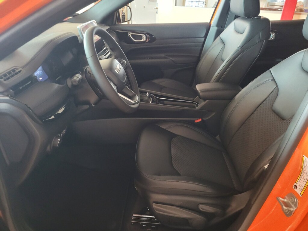 New 2026 Jeep Compass Latitude SUV