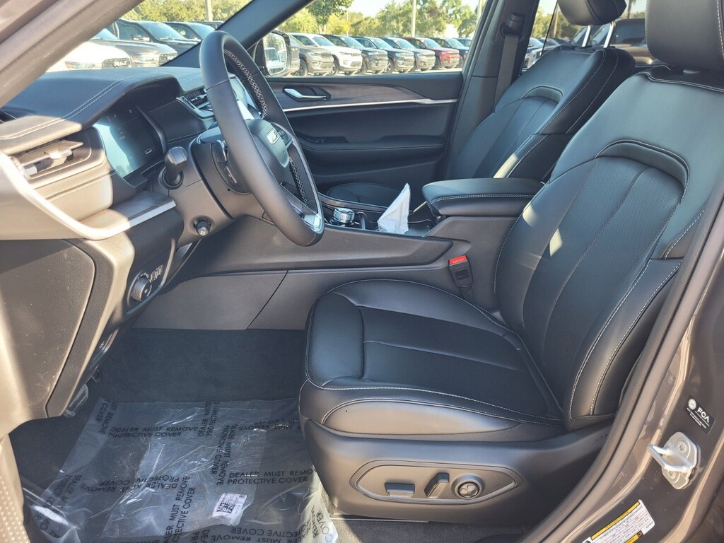 New 2025 Jeep Grand Cherokee Limited SUV