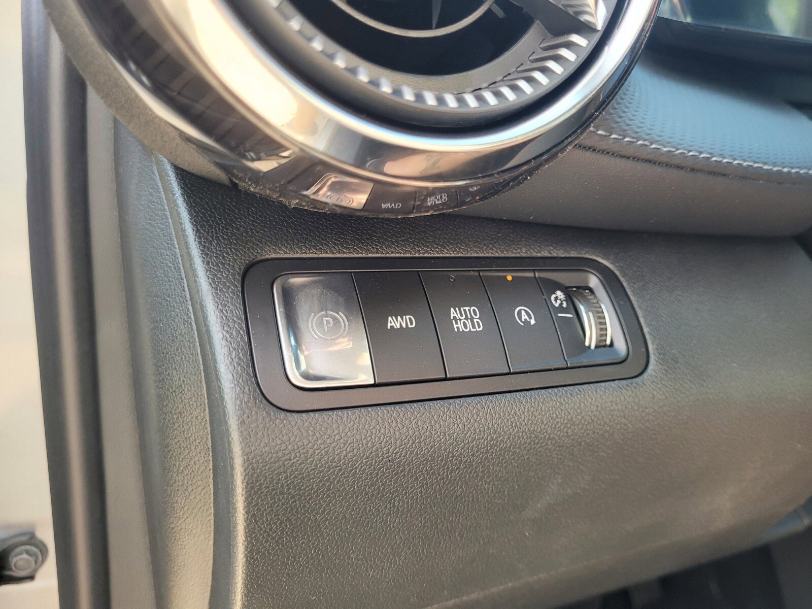 2026 Chevrolet Equinox LT - Photo 24