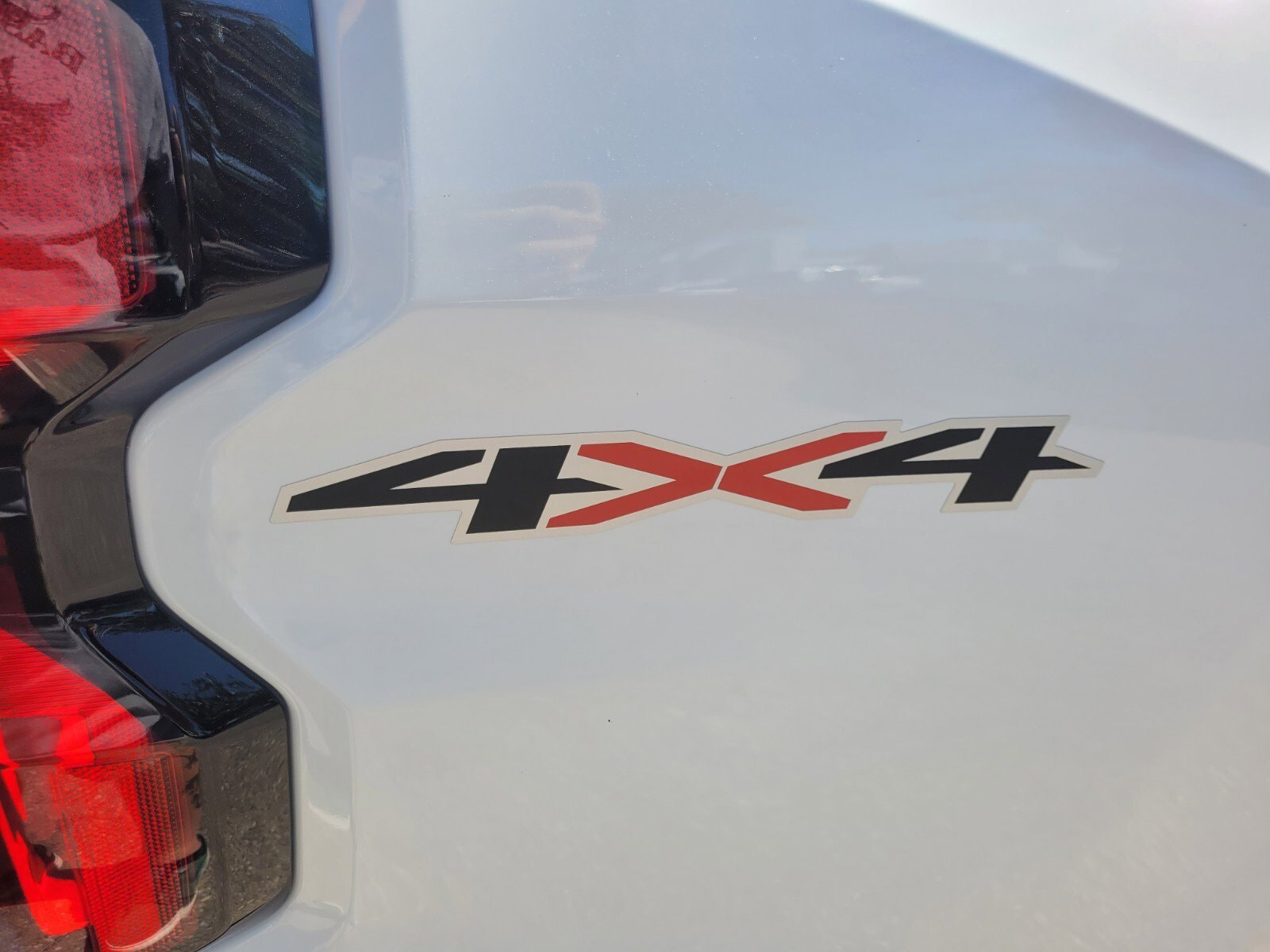 2025 Chevrolet Colorado Work Truck - Photo 19