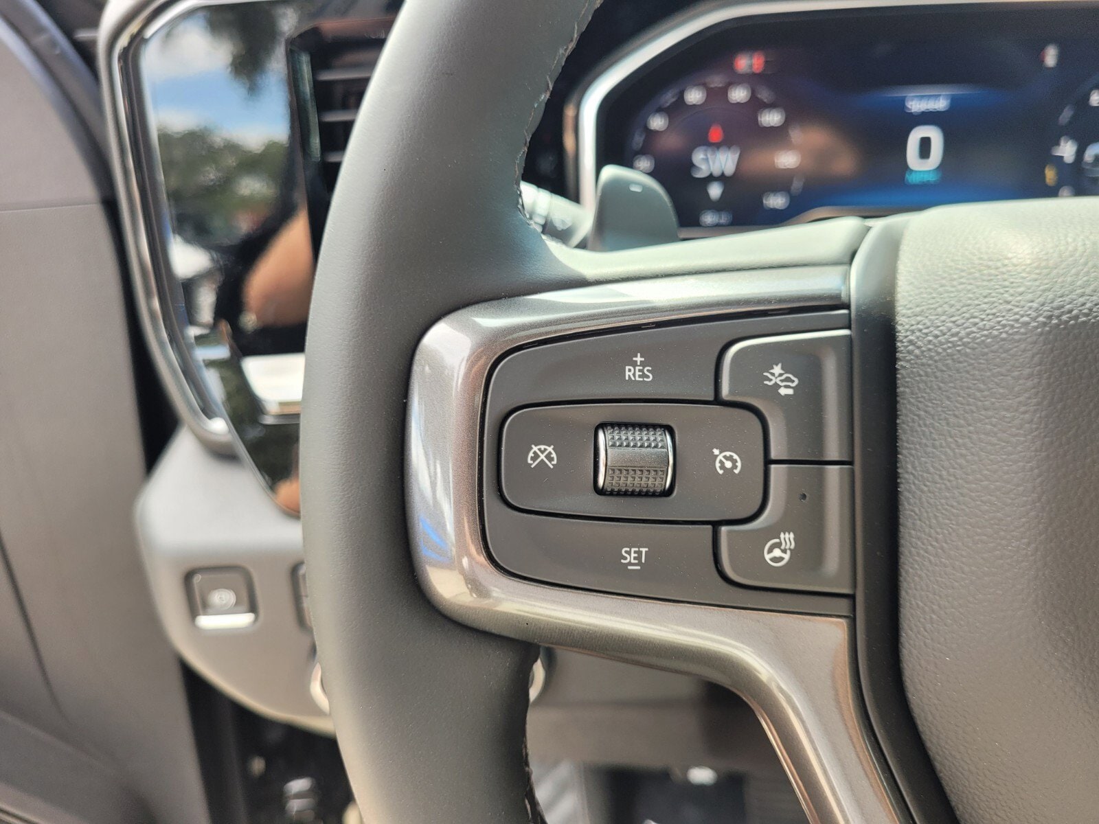 2025 Chevrolet Silverado 1500 ZR2 - Photo 38