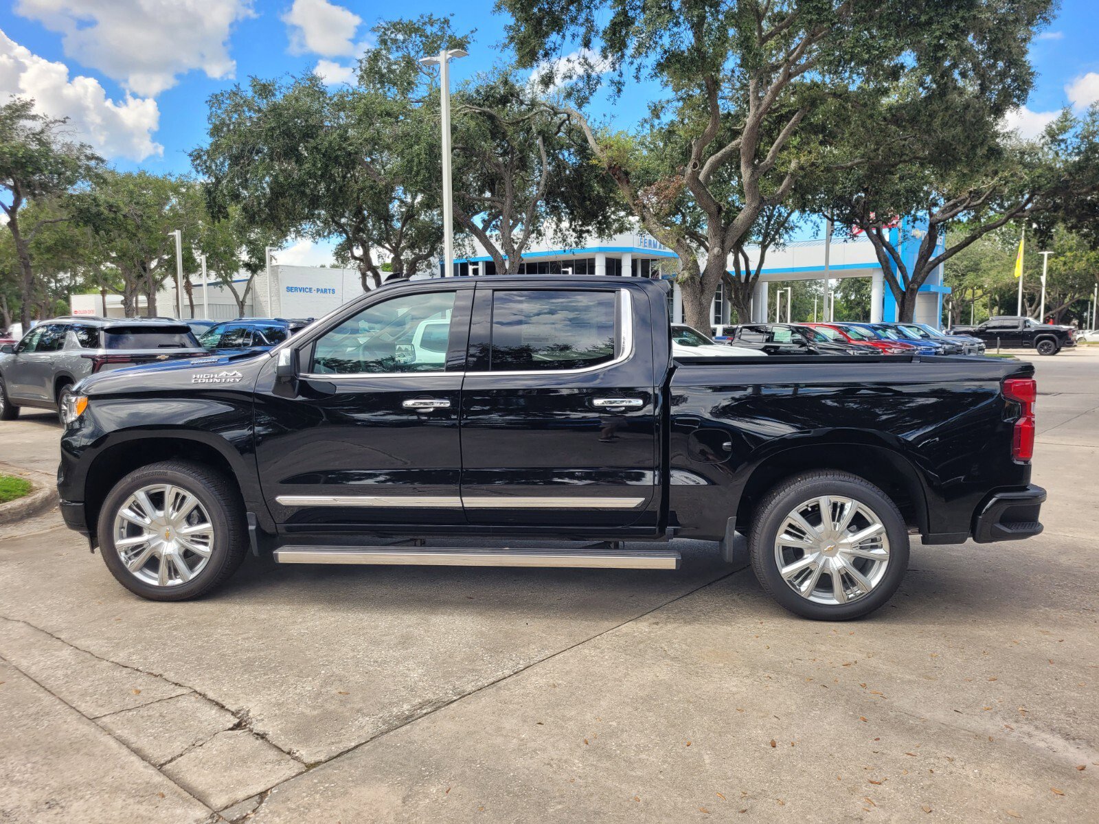 2025 Chevrolet Silverado 1500 High Country - Photo 5