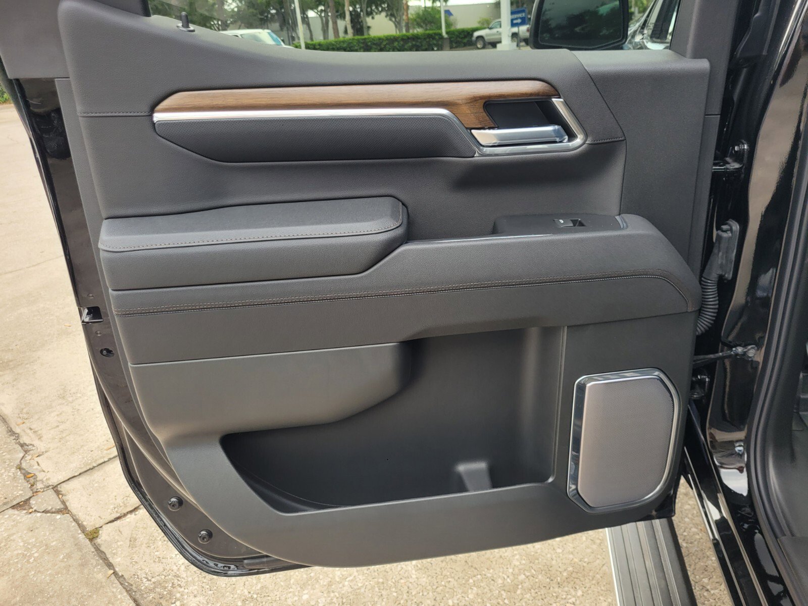 2025 Chevrolet Silverado 1500 High Country - Photo 23