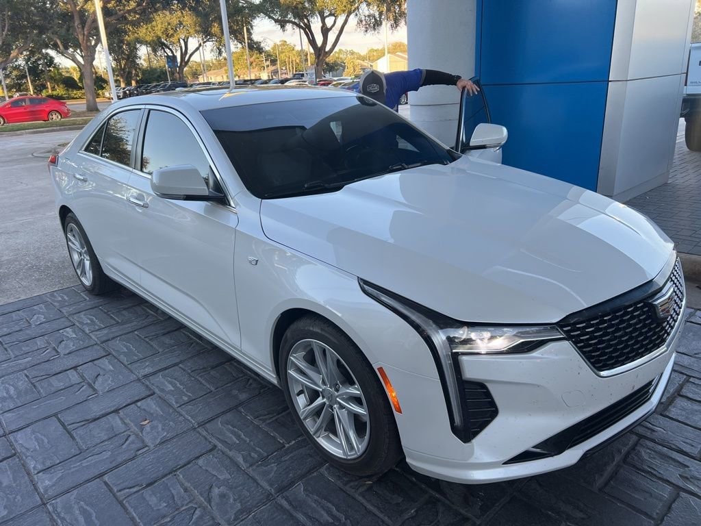 2020 Cadillac CT4 Luxury