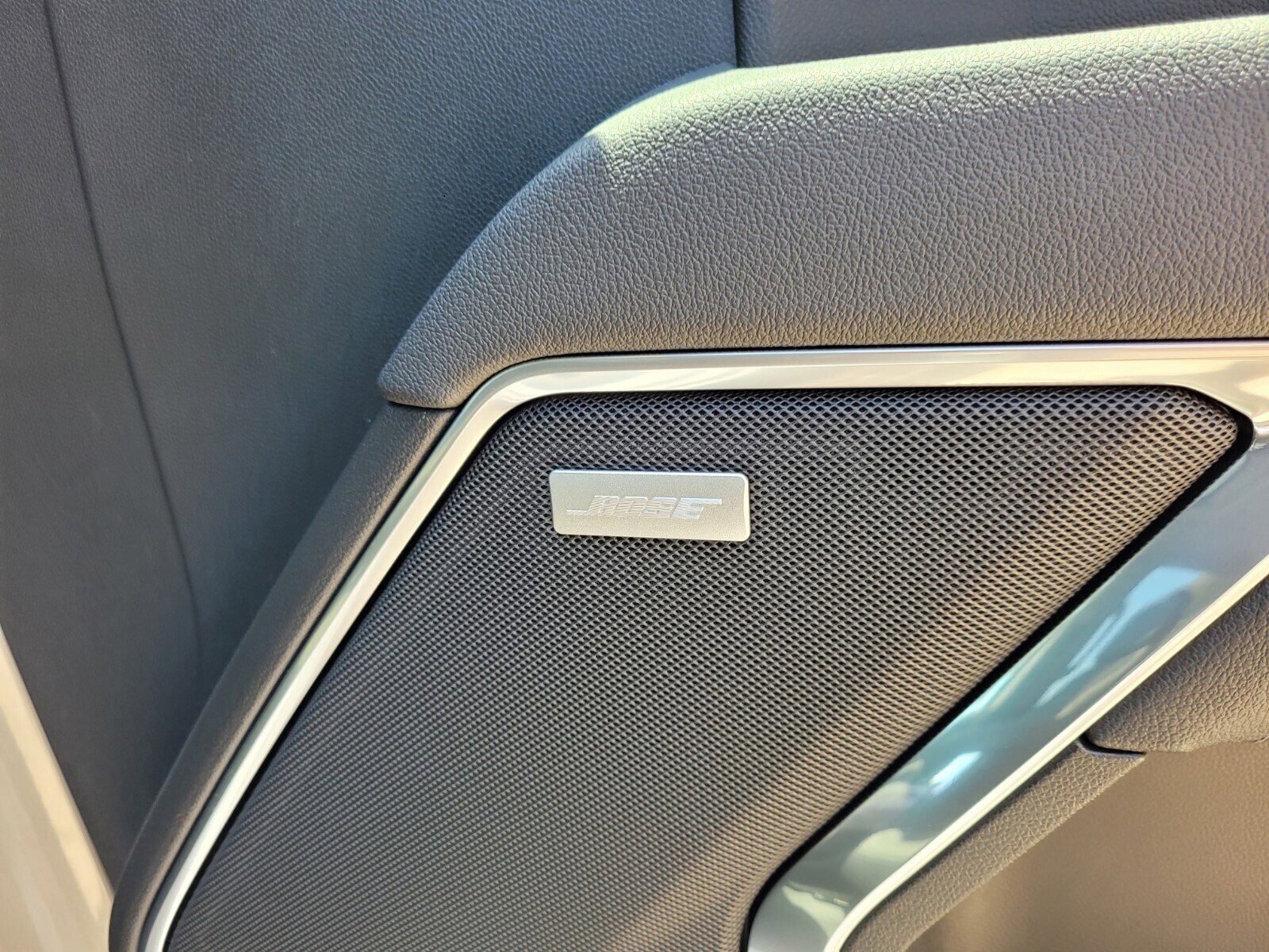 2025 Chevrolet Silverado 2500HD LTZ - Photo 18