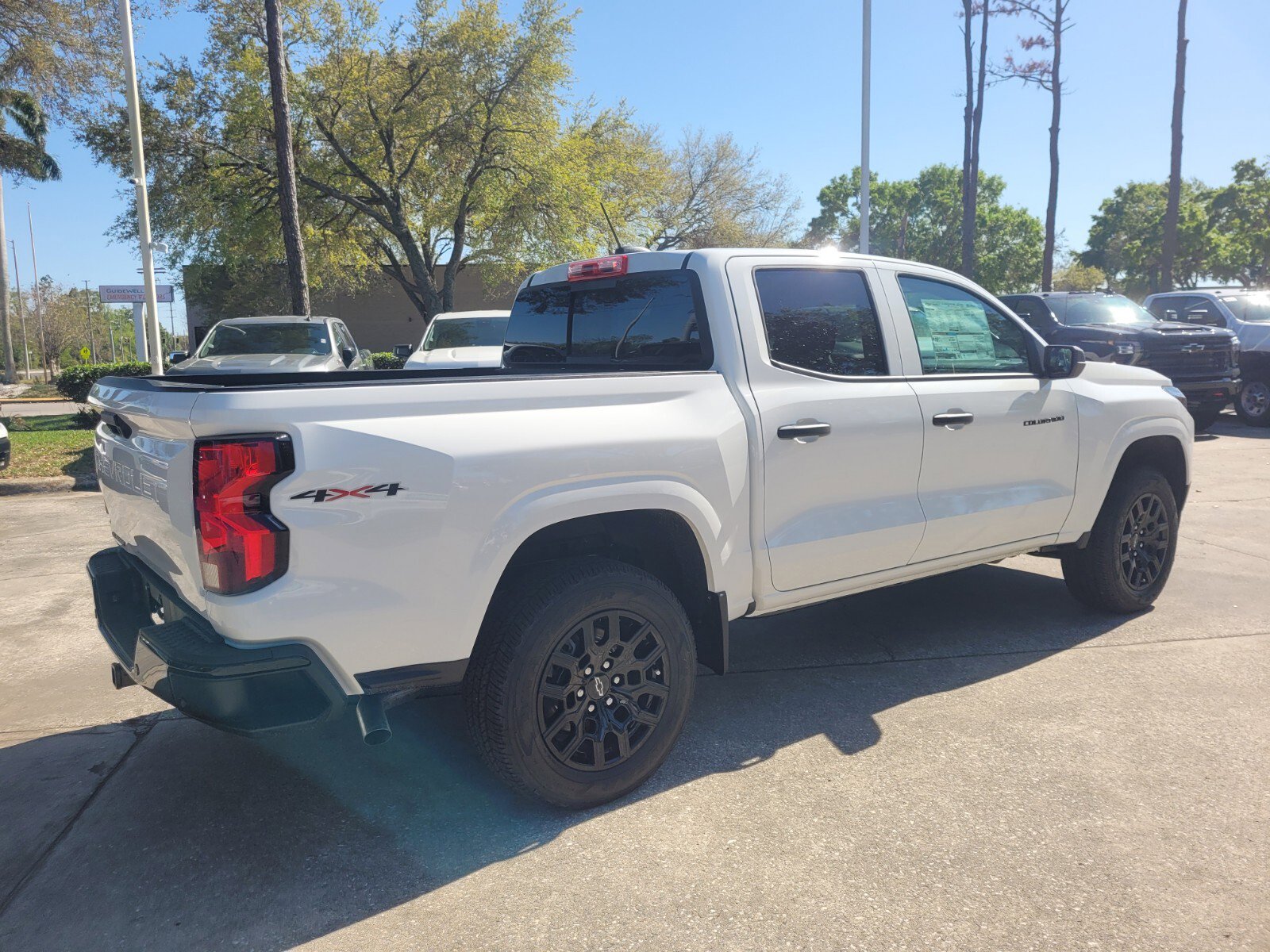2025 Chevrolet Colorado Work Truck - Photo 8