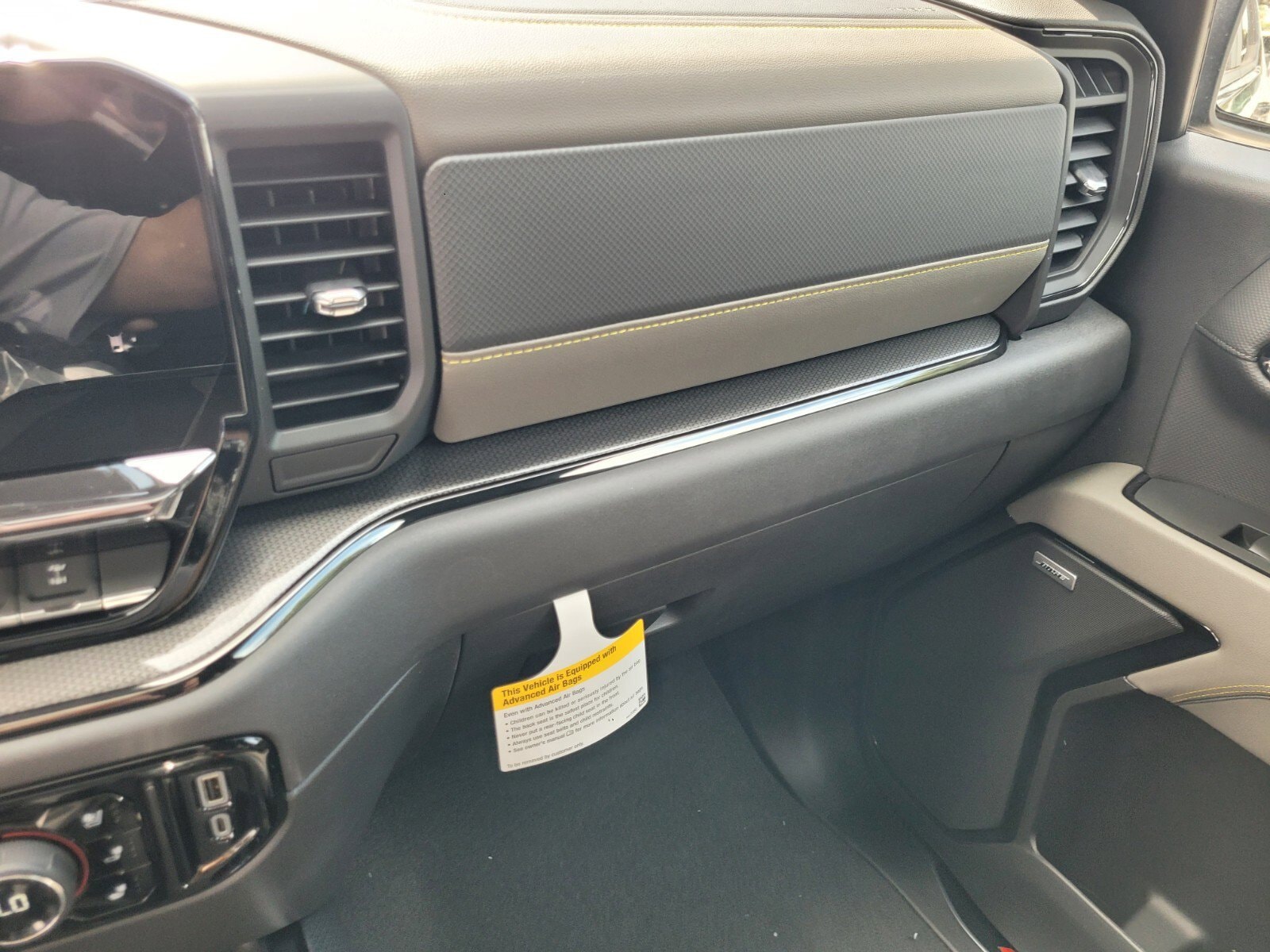 2025 Chevrolet Silverado 1500 ZR2 - Photo 35