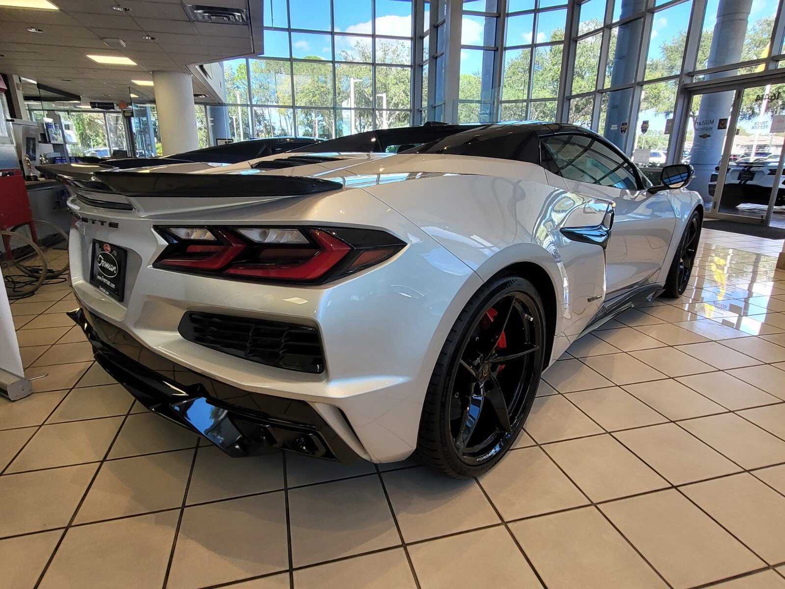 2026 Chevrolet Corvette 2LZ - Photo 6