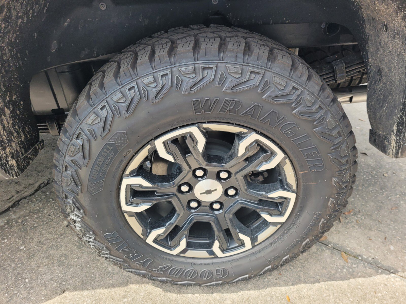 2025 Chevrolet Silverado 1500 ZR2 - Photo 22