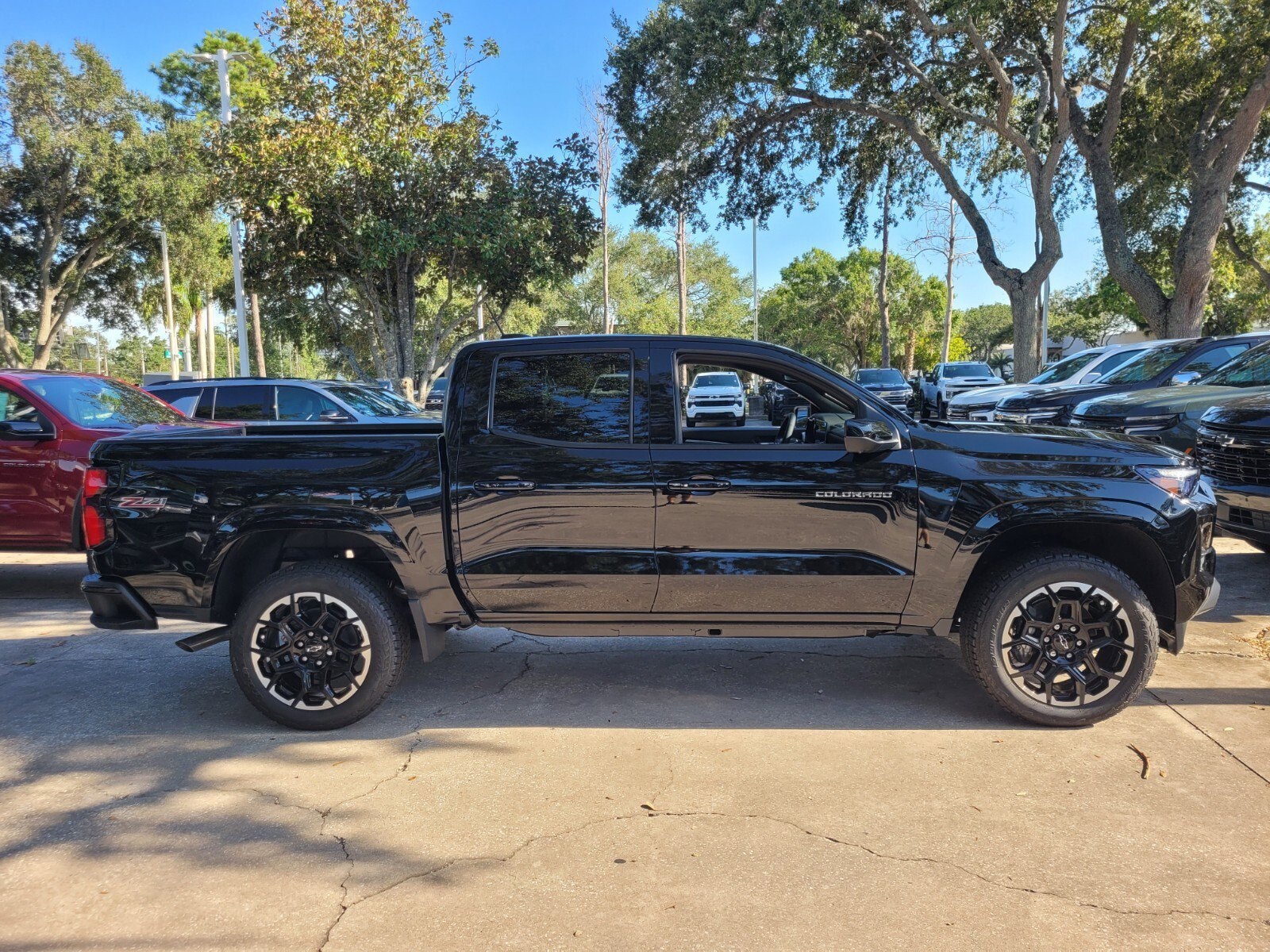 2026 Chevrolet Colorado Z71 - Photo 9