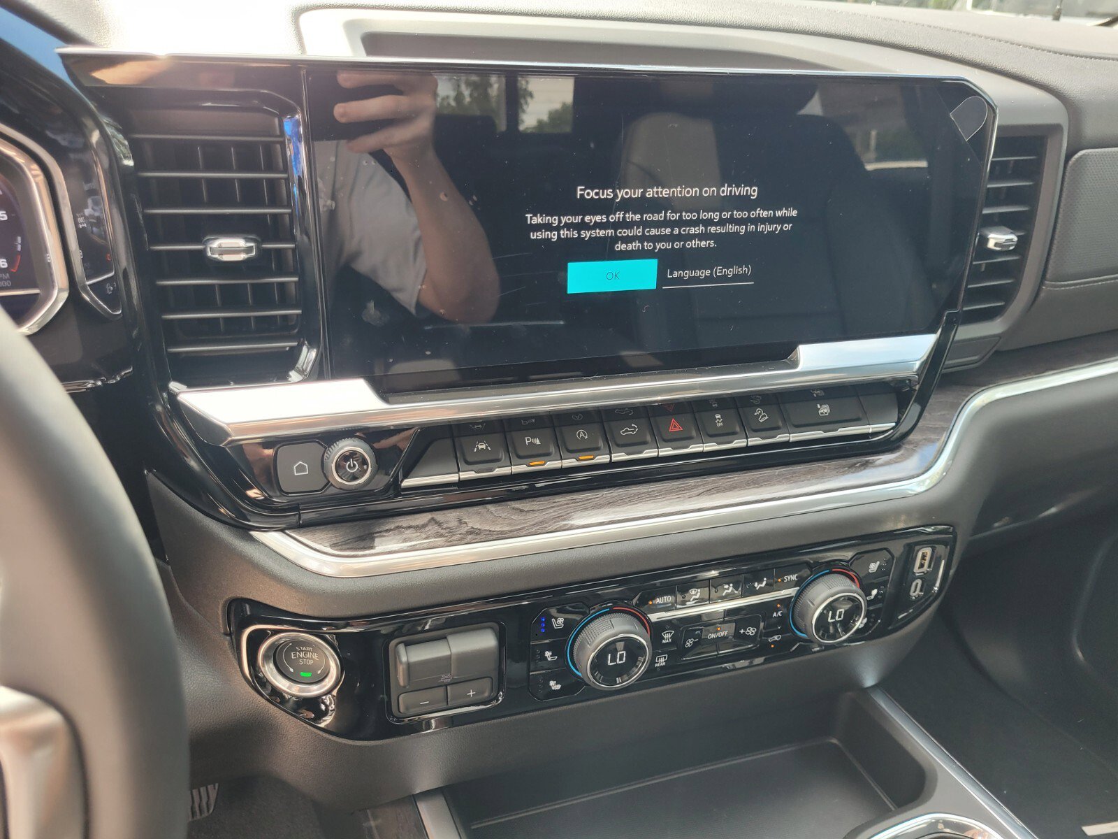 2025 Chevrolet Silverado 1500 LTZ - Photo 30