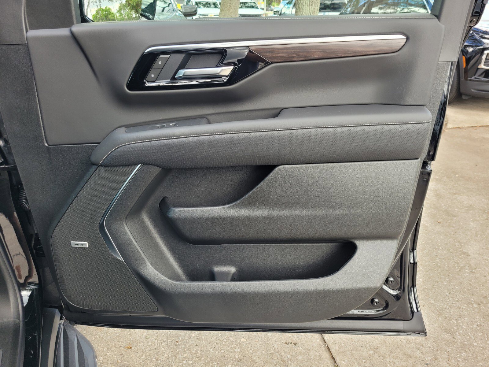 2025 Chevrolet Tahoe Premier - Photo 14