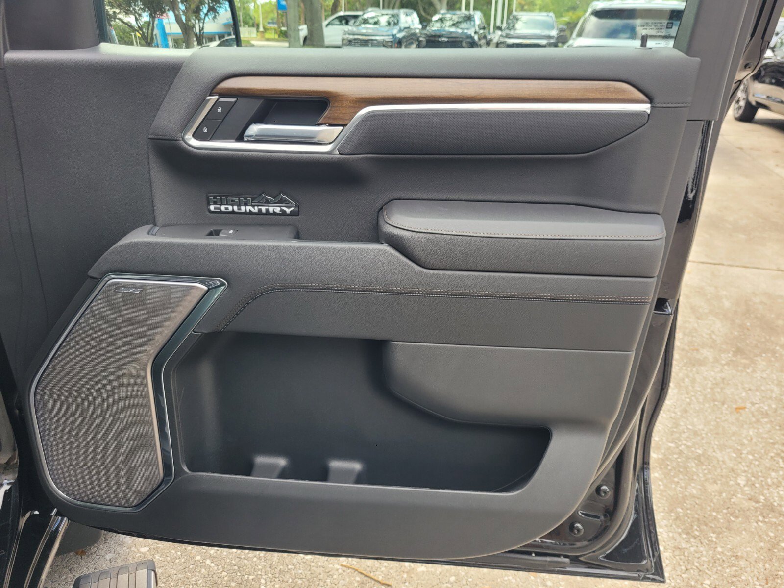 2025 Chevrolet Silverado 1500 High Country - Photo 15