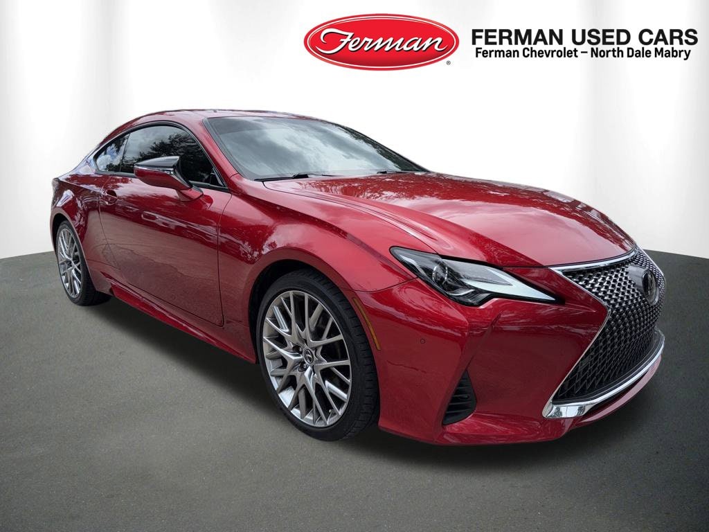 2022 Lexus RC 300's photo