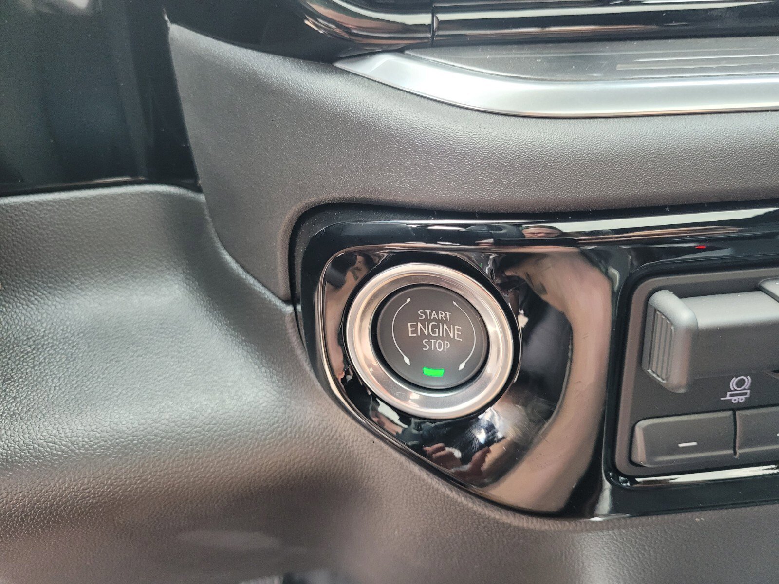 2025 Chevrolet Silverado 1500 High Country - Photo 33
