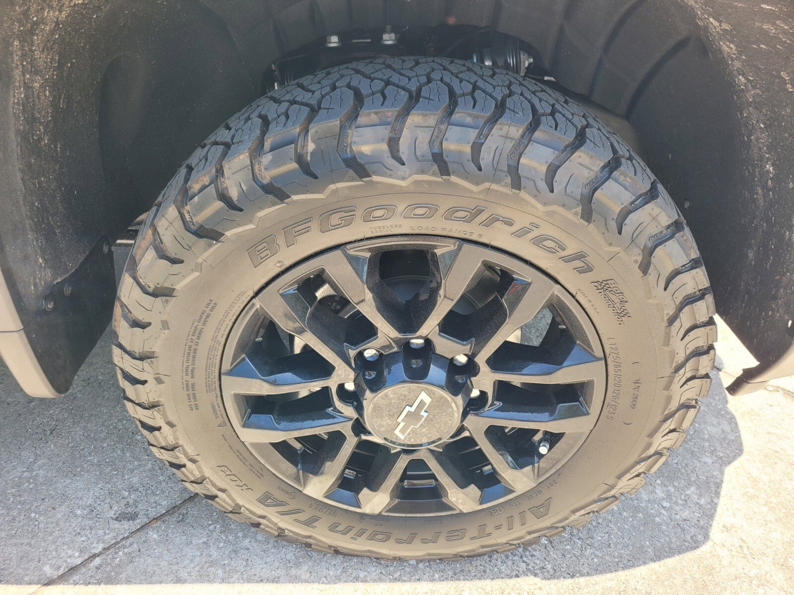 2025 Chevrolet Silverado 2500HD LTZ - Photo 13