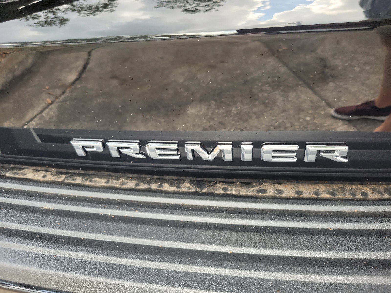 2025 Chevrolet Tahoe Premier - Photo 20