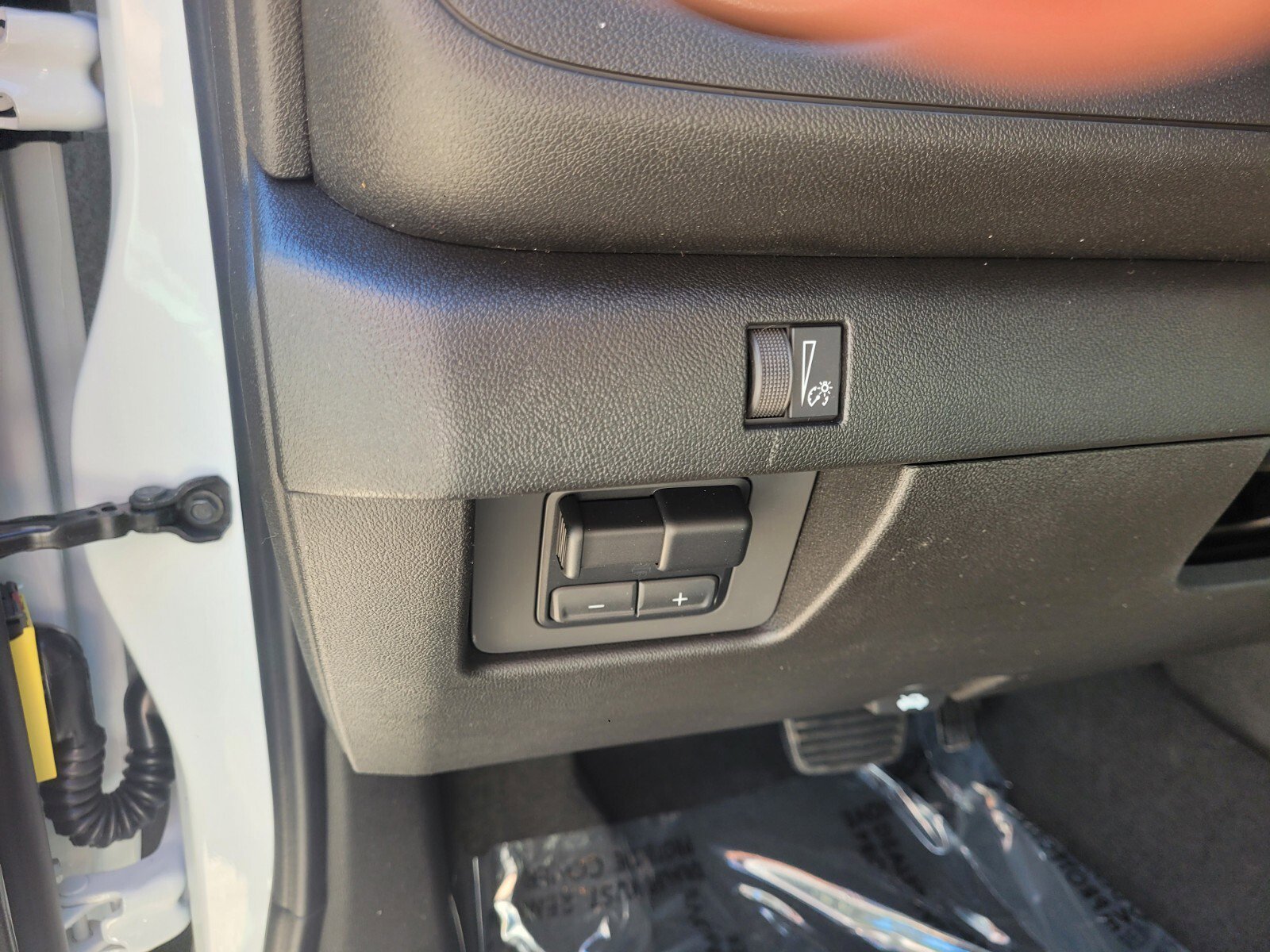 2025 Chevrolet Colorado Work Truck - Photo 28