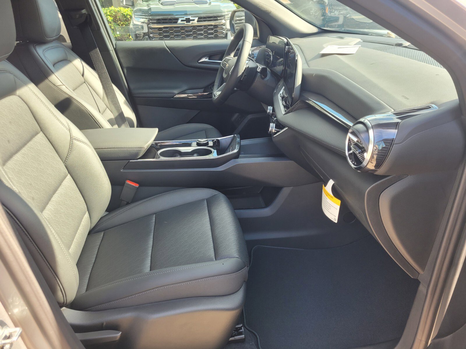 2026 Chevrolet Equinox LT - Photo 13