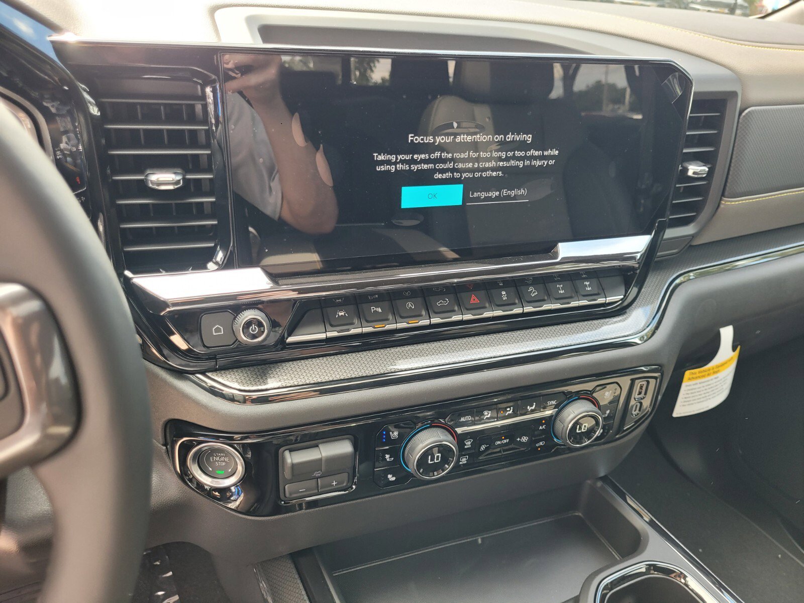 2025 Chevrolet Silverado 1500 ZR2 - Photo 32