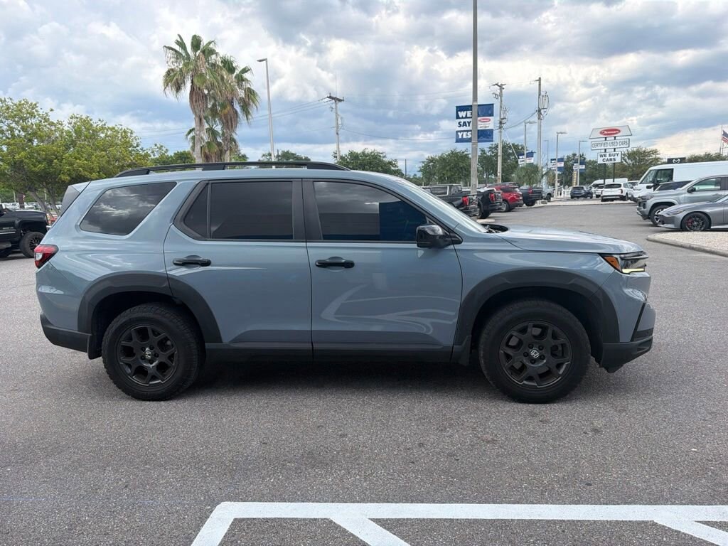 Used 2024 Honda Pilot TrailSport SUV
