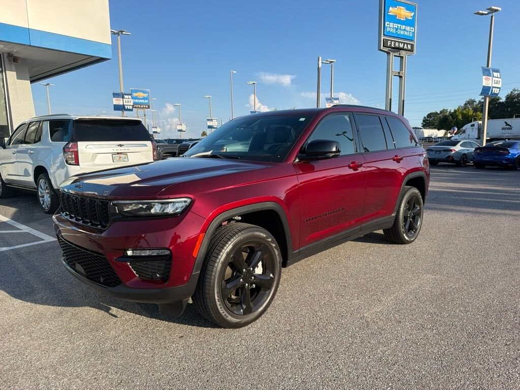Used 2024 Jeep Grand Cherokee Limited SUV