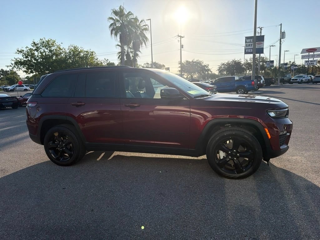 Used 2024 Jeep Grand Cherokee Limited SUV