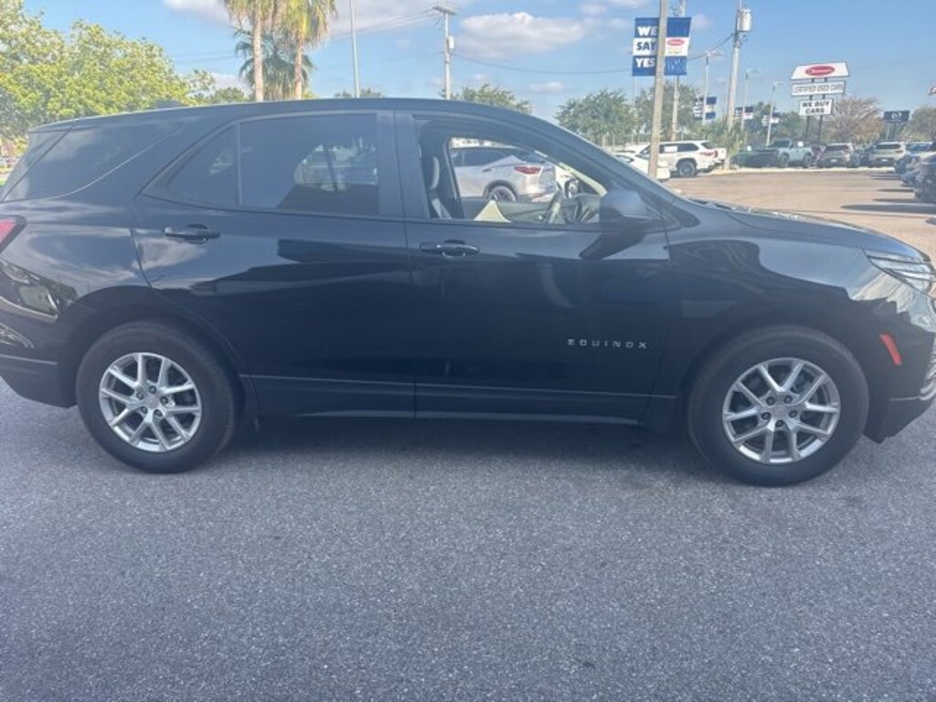 Used 2024 Chevrolet Equinox LS w/1LS SUV