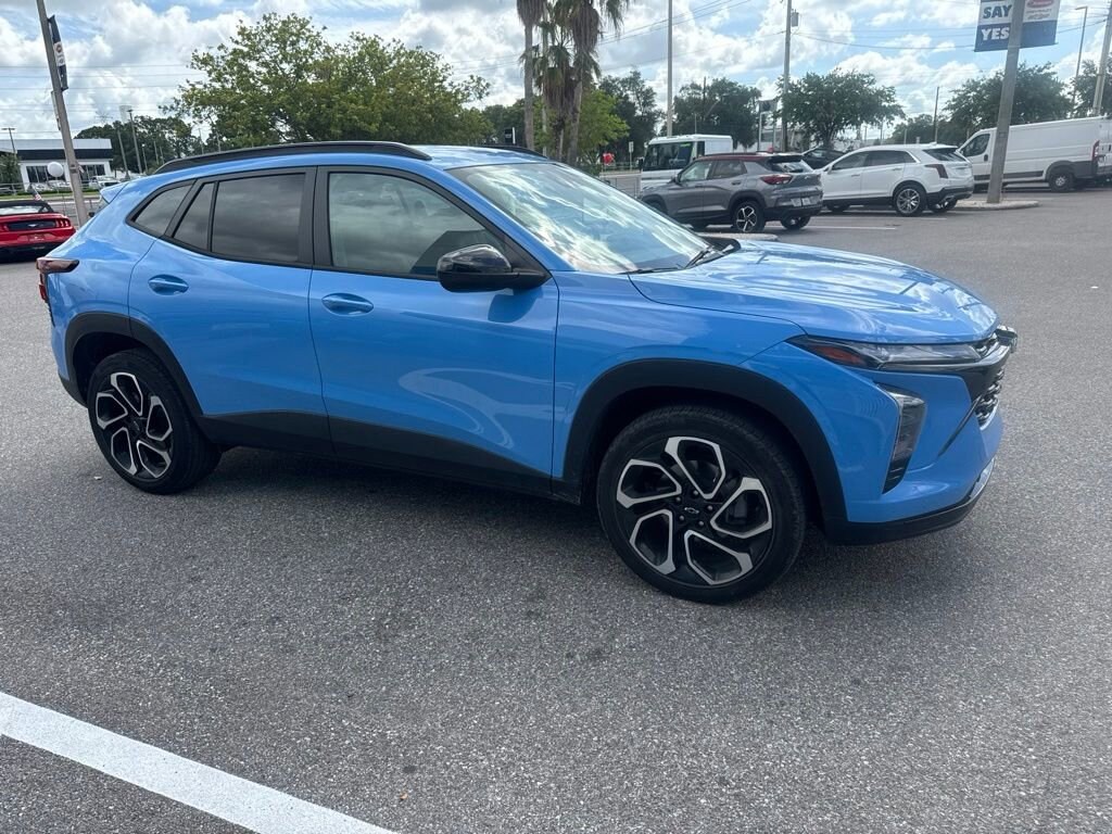 Used 2024 Chevrolet Trax 2RS SUV