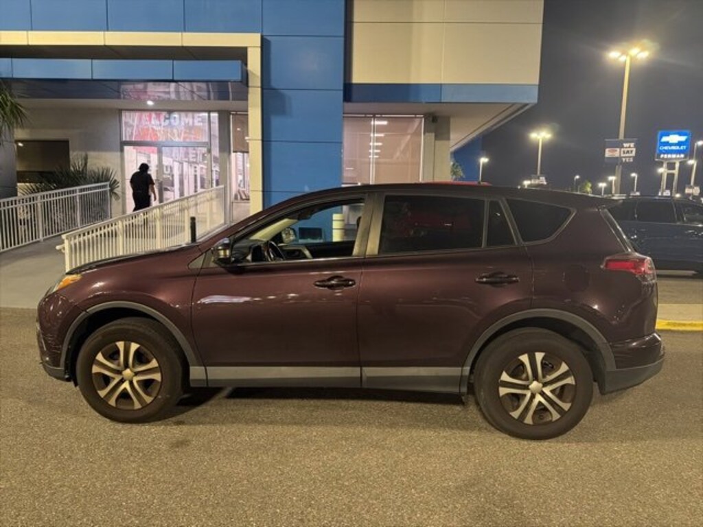 Used 2018 Toyota RAV4 LE SUV