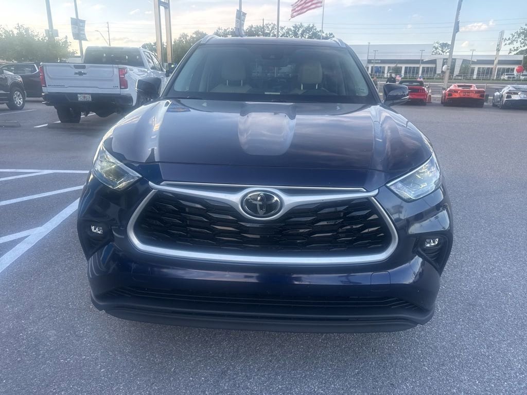 Used 2023 Toyota Highlander XLE SUV