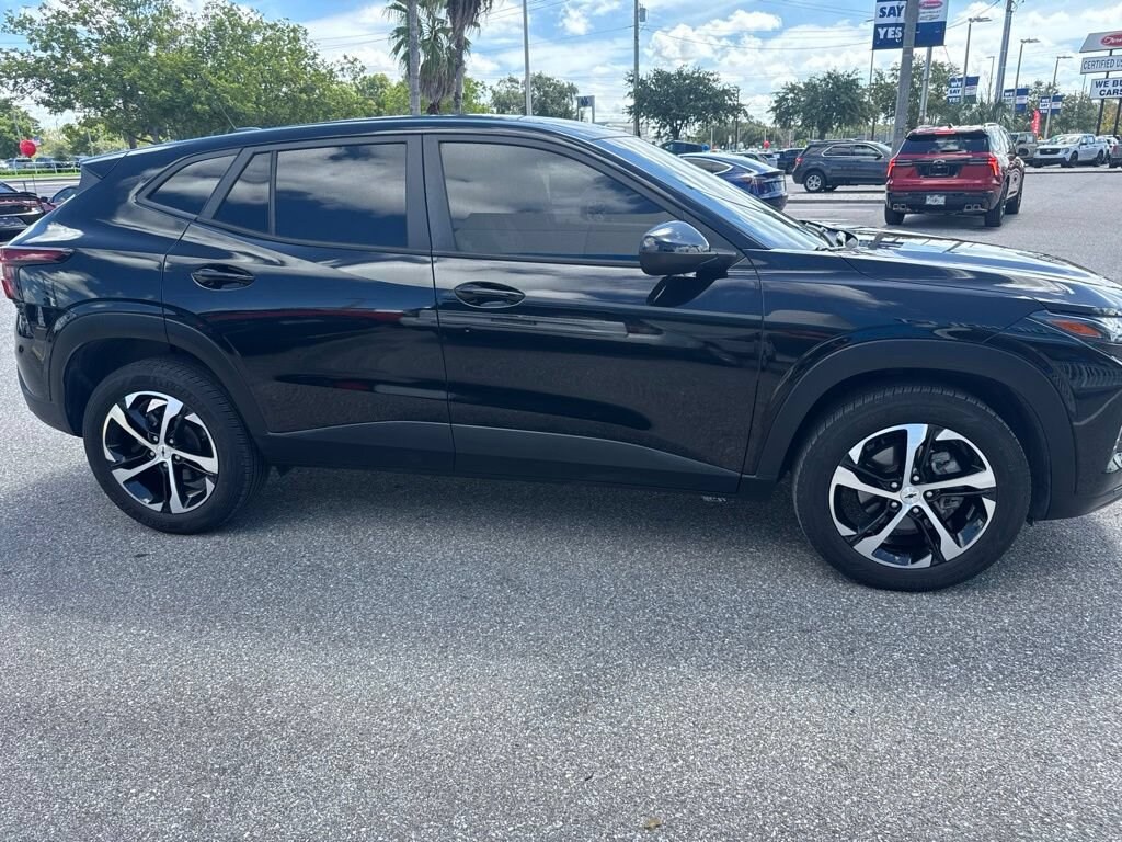 Used 2024 Chevrolet Trax 1RS SUV