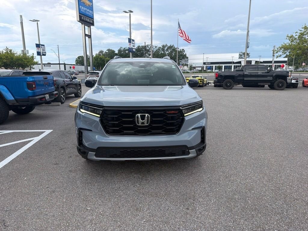 Used 2024 Honda Pilot TrailSport SUV