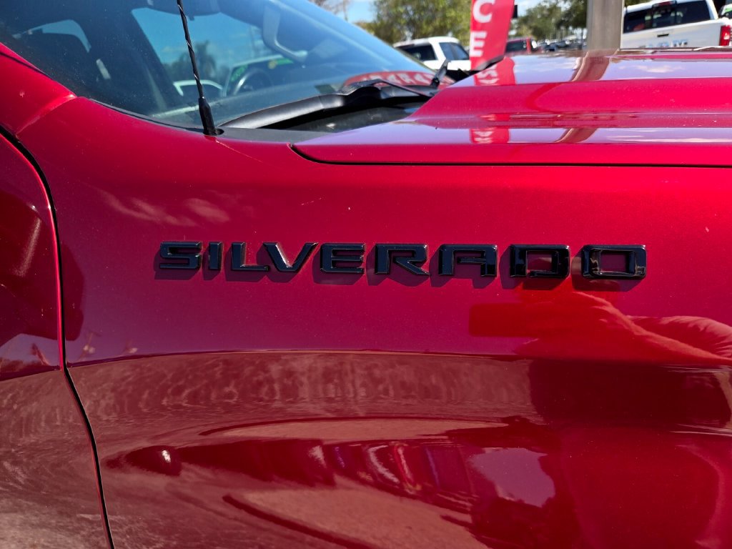 Used 2023 Chevrolet Silverado 1500 LT w/1LT Truck Crew Cab