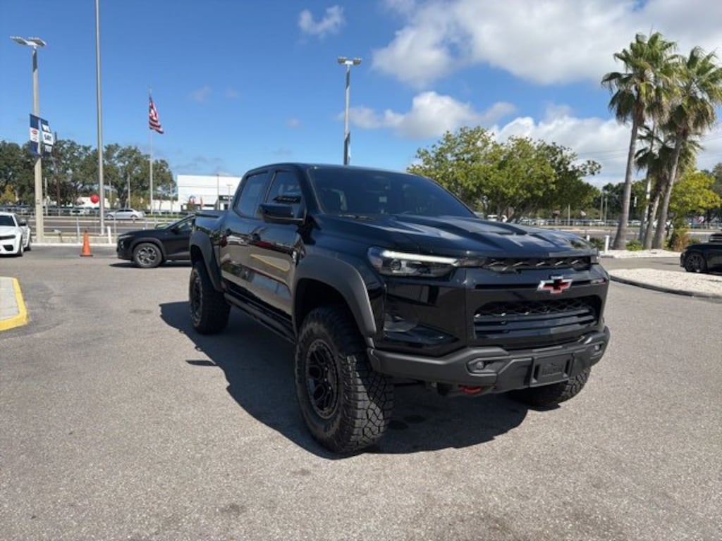 Used 2025 Chevrolet Colorado ZR2 Truck Crew Cab