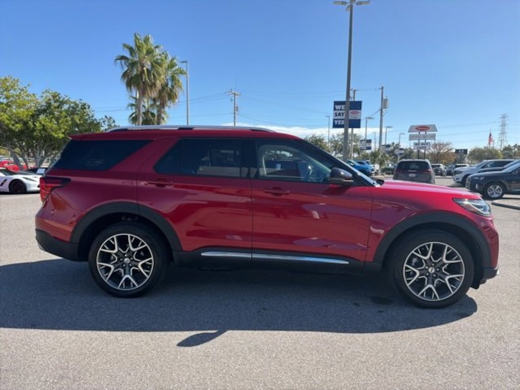 Used 2025 Ford Explorer Platinum SUV