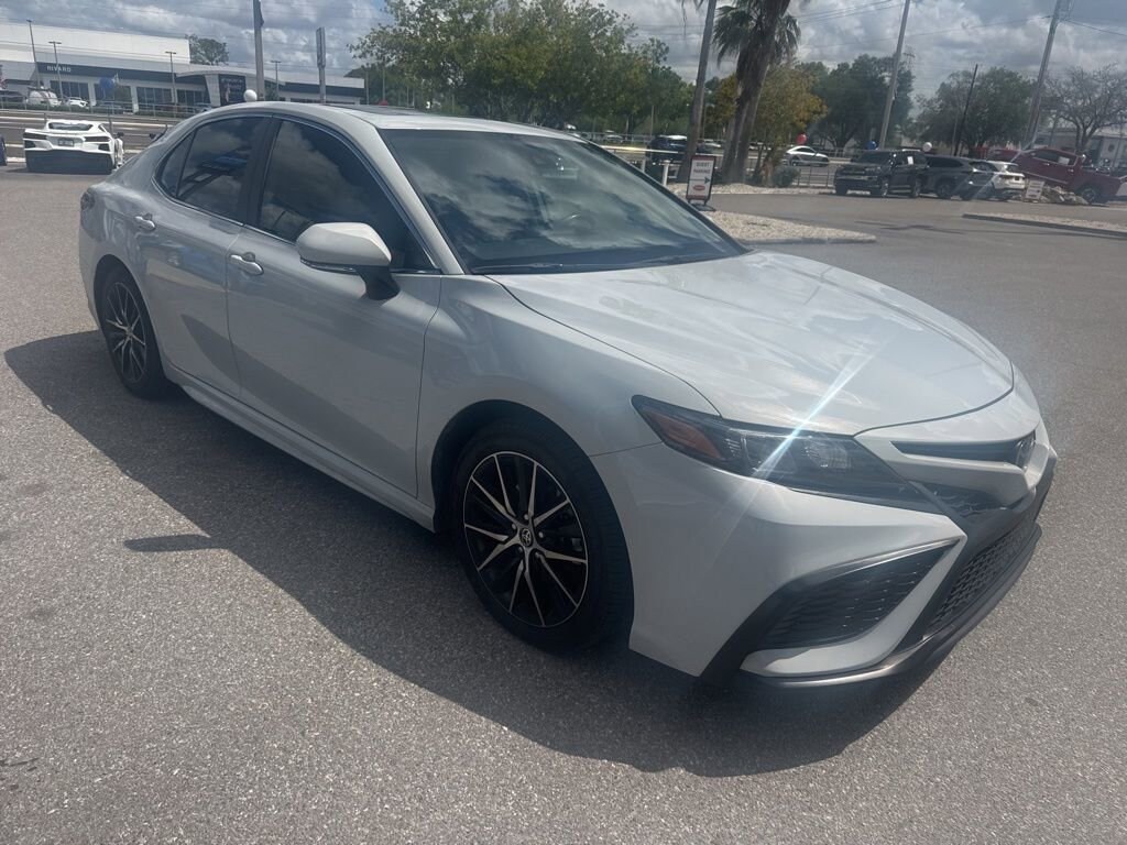 Used 2024 Toyota Camry SE Sedan
