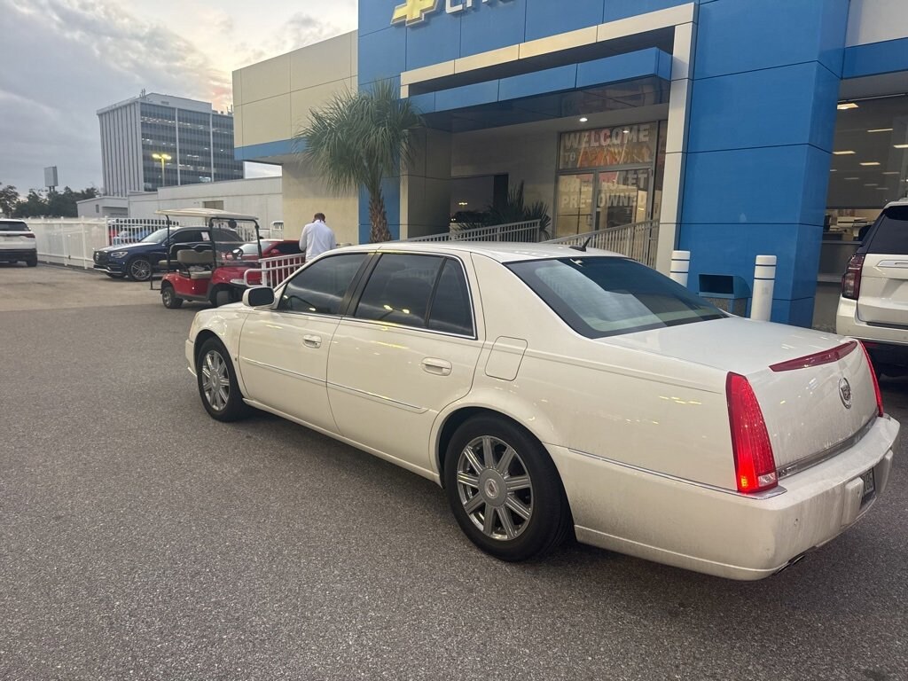 Used 2008 CADILLAC DTS Sedan