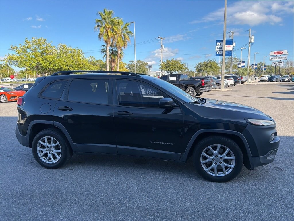 Used 2016 Jeep Cherokee Sport FWD SUV