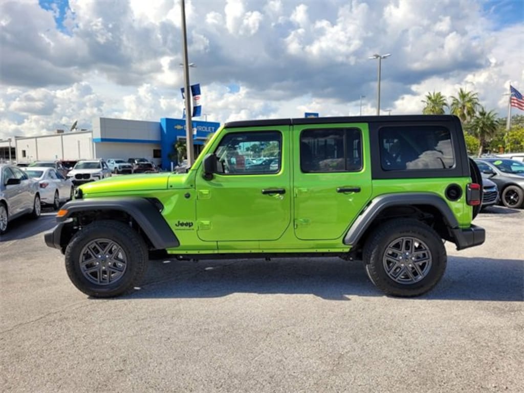 Used 2025 Jeep Wrangler Sport SUV