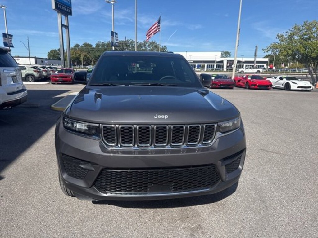 Used 2025 Jeep Grand Cherokee Laredo SUV
