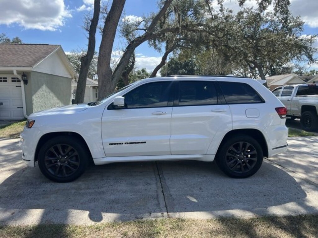 Used 2019 Jeep Grand Cherokee Overland SUV