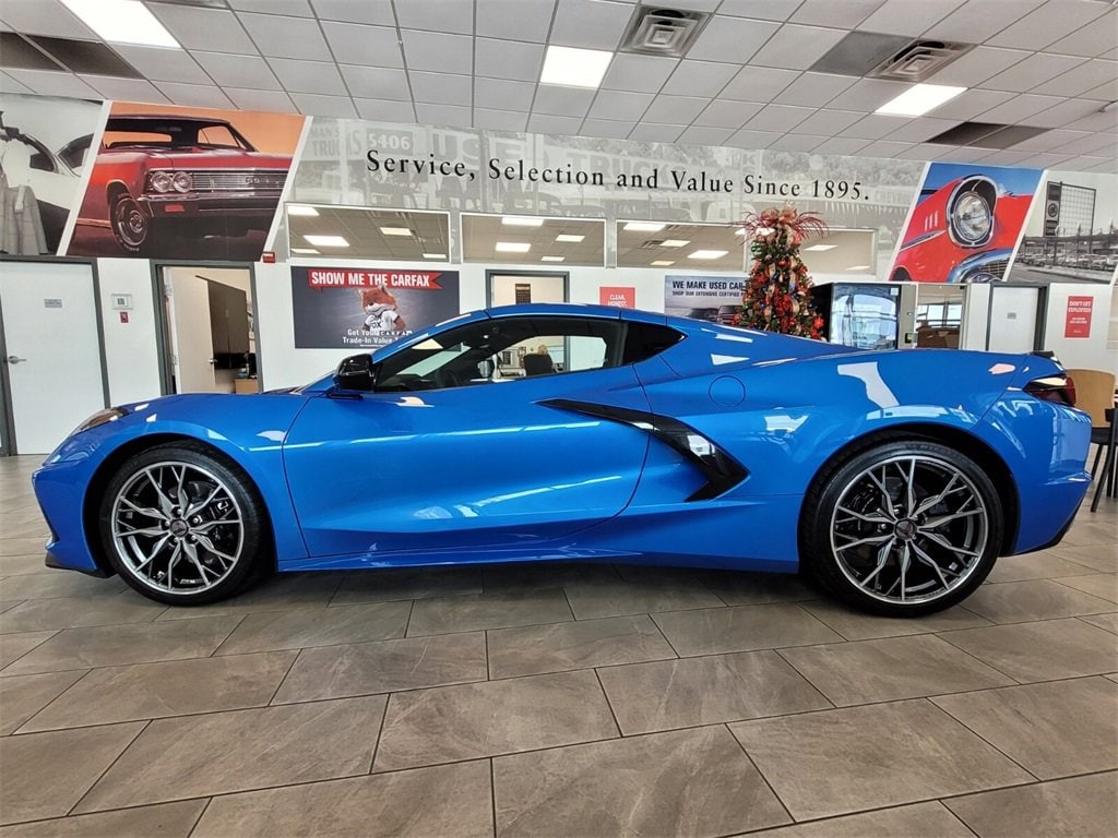 Used 2024 Chevrolet Corvette Stingray w/2LT Coupe